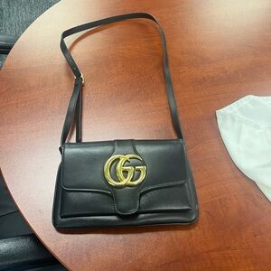 Authentic Black Gucci Shoulder/Crossbody Bag!